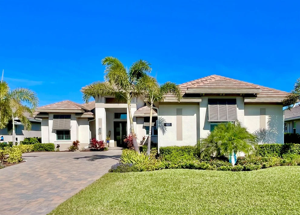 Unit for sale at 5523 Bent Pine Square, Vero Beach, FL 32967