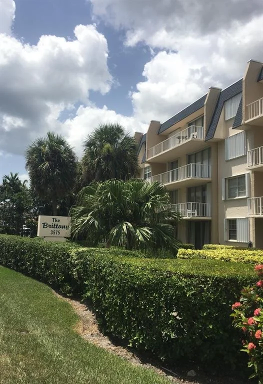 Unit for sale at 3575 S Ocean Boulevard, South Palm Beach, FL 33480