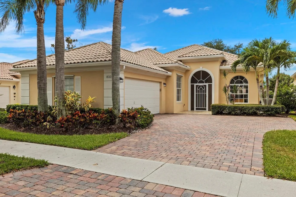 Unit for sale at 8322 Dominica Place, Wellington, FL 33414