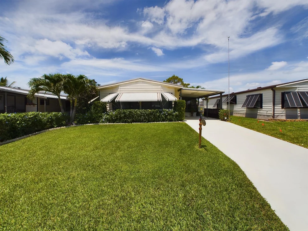 Unit for sale at 7940 SE Shenandoah Drive, Hobe Sound, FL 33455