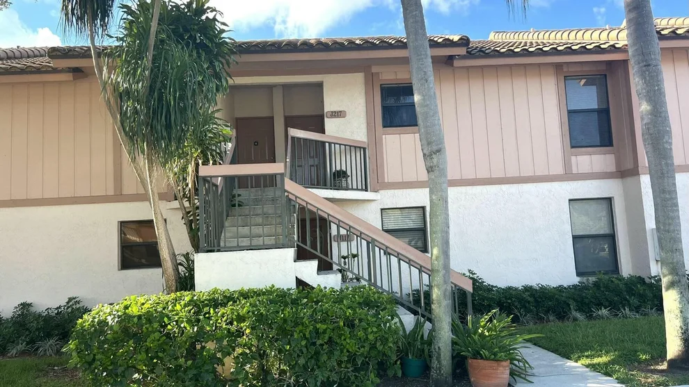 Unit for sale at 3300 Jaywood Terrace S, Boca Raton, FL 33431