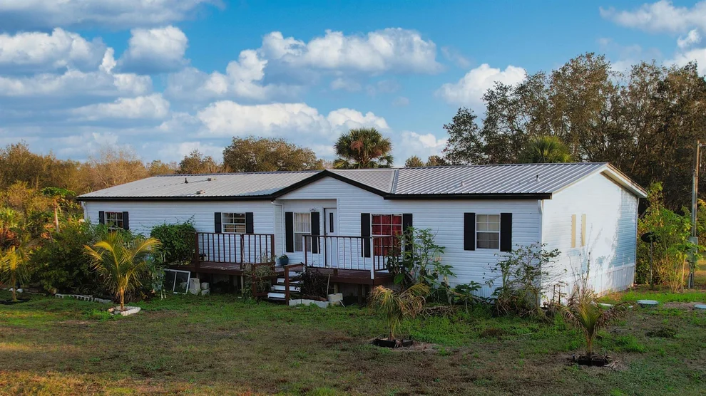 Unit for sale at 19046 NW 302nd Street, Okeechobee, FL 34972