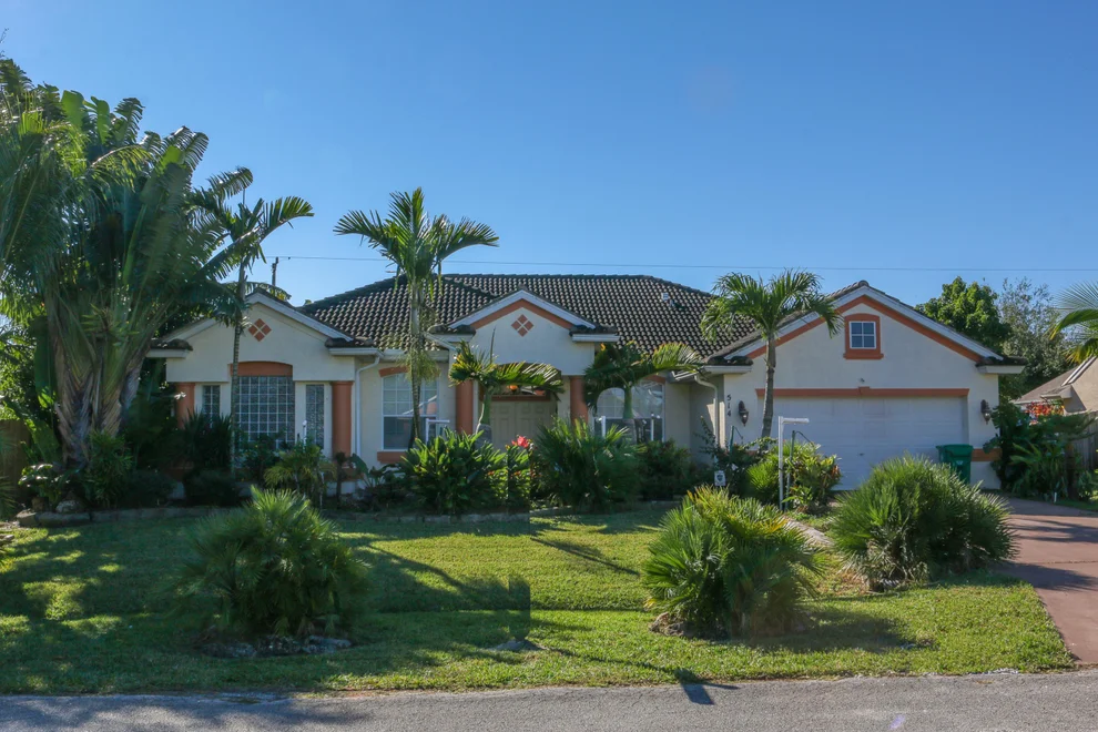 Unit for sale at 514 SW Laconic Avenue, Port St Lucie, FL 34953