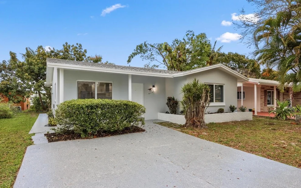 Unit for sale at 6717 NW 60th Street, Tamarac, FL 33321