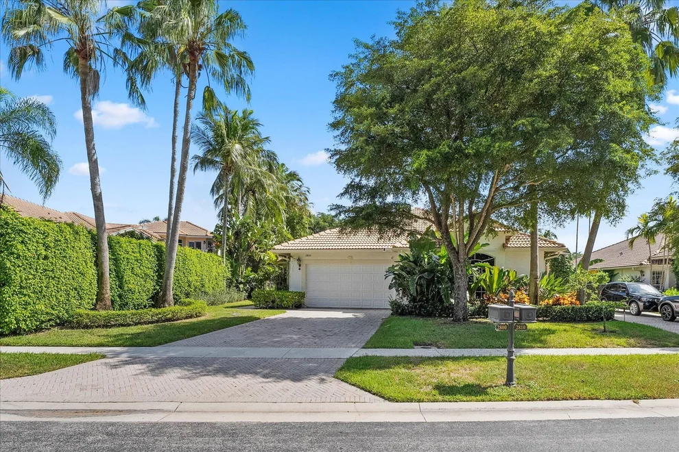 Unit for sale at 2800 Twin Oaks Way, Wellington, FL 33414