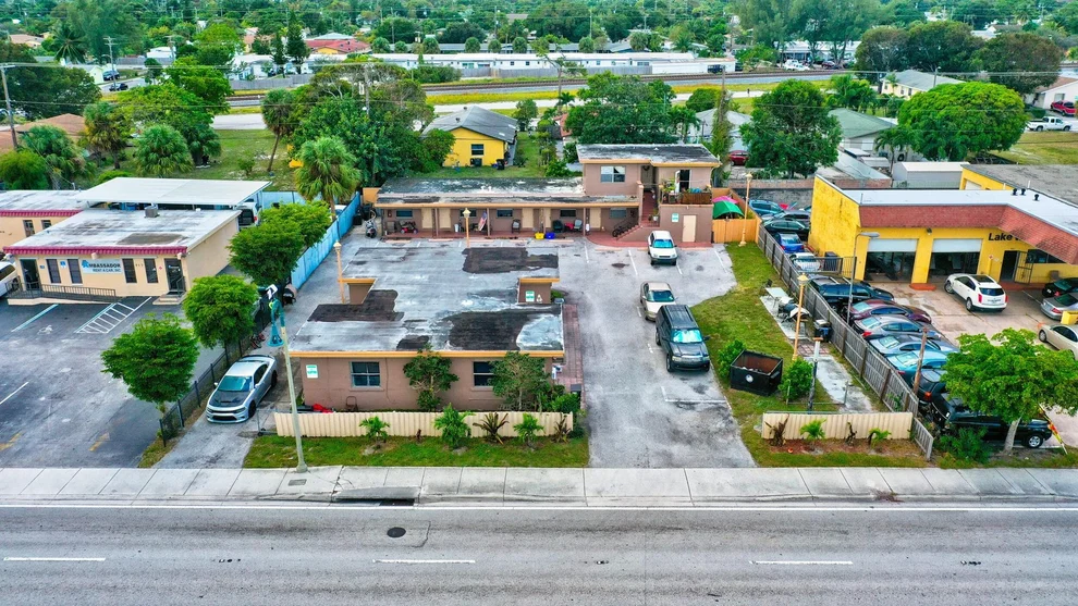 Unit for sale at 915 S Dixie Highway, Lake Worth Beach, FL 