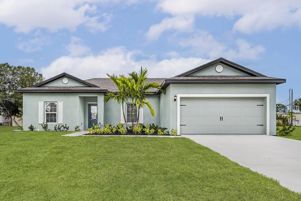 Unit for sale at 7855 104th Avenue, Vero Beach, FL 32967