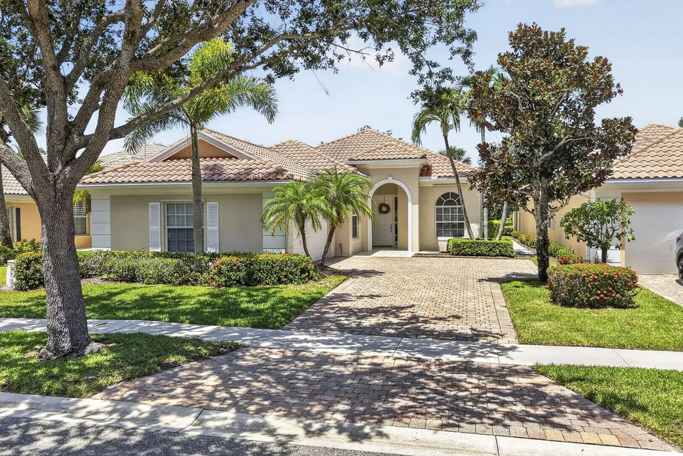 Unit for sale at 8704 Oldham Way, Palm Beach Gardens, FL 33412