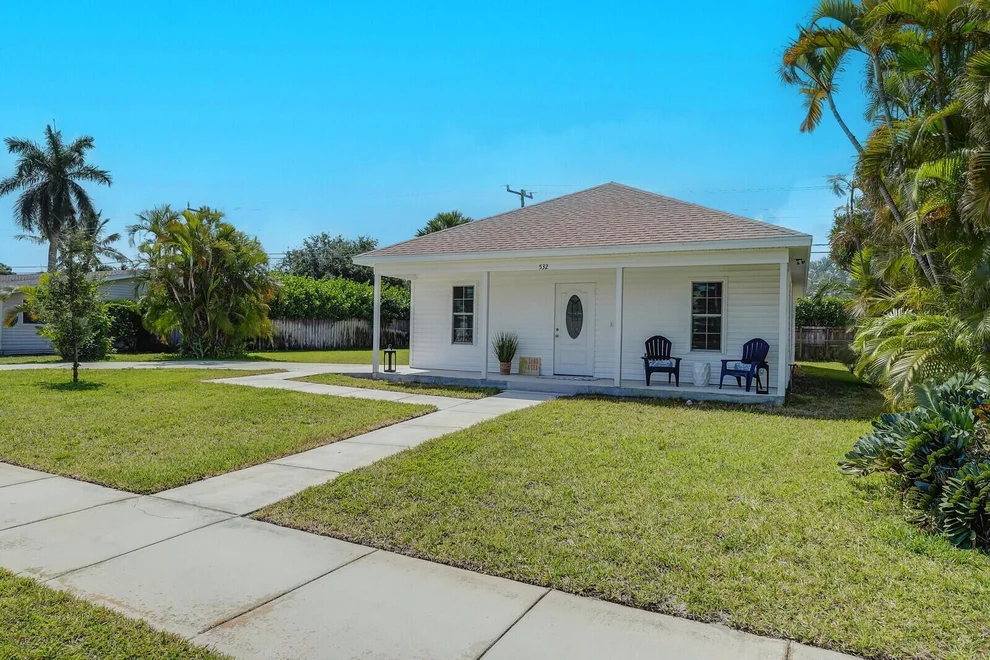 Unit for sale at 532 Harbour Road, North Palm Beach, FL 33408