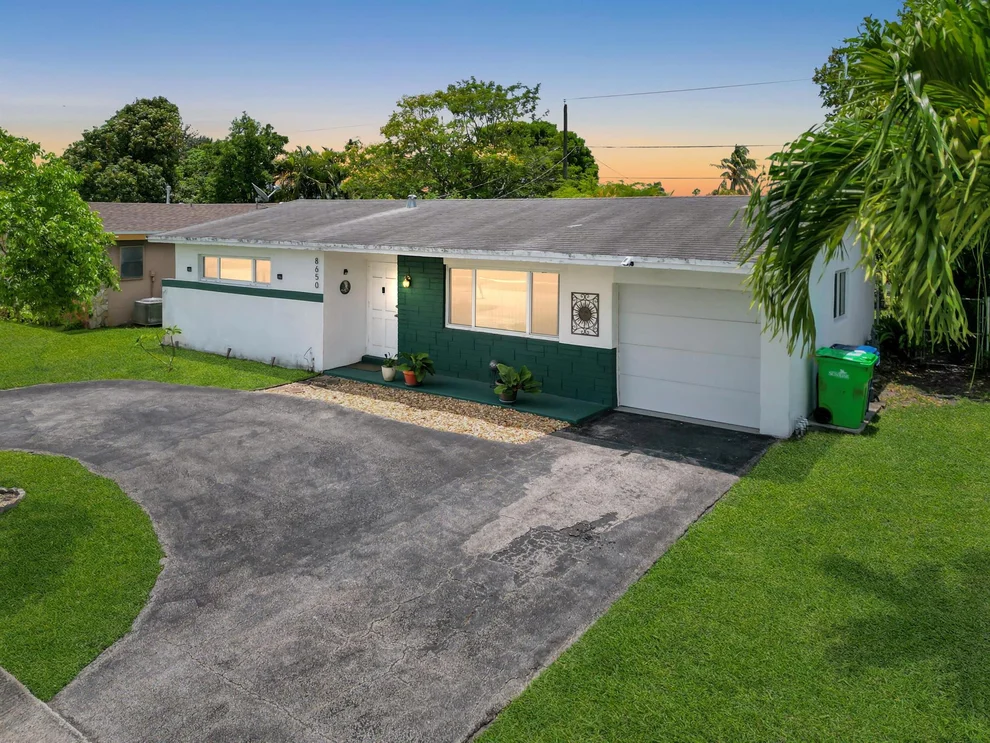 Unit for sale at 8650 NW 29th Street, Sunrise, FL 33322