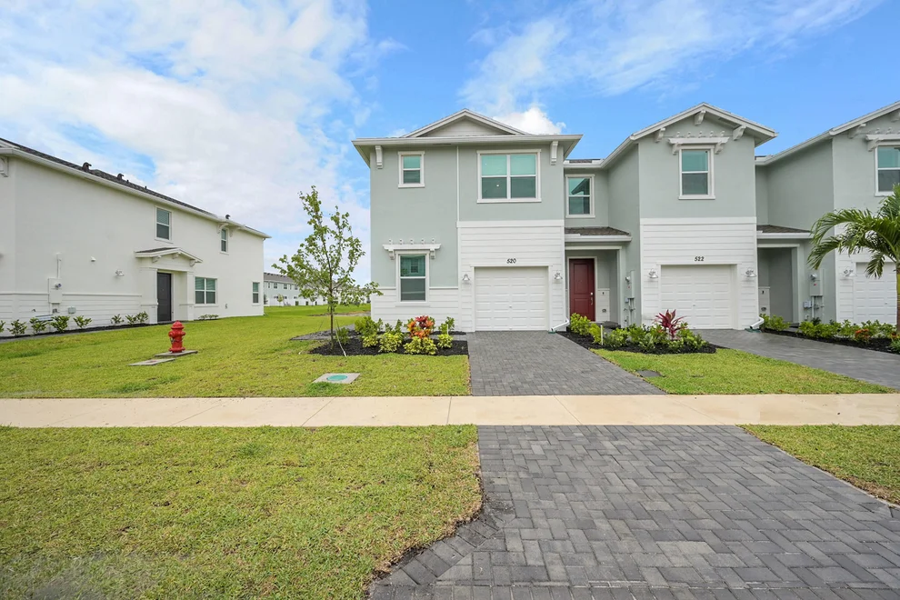 Unit for sale at 520 SE Rivergrass Street, Port St Lucie, FL 34984