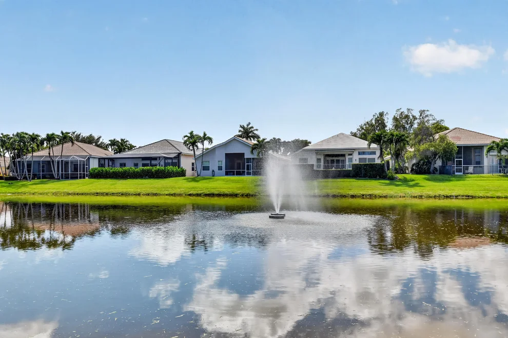Unit for sale at 109 Palm Circle, Atlantis, FL 33462