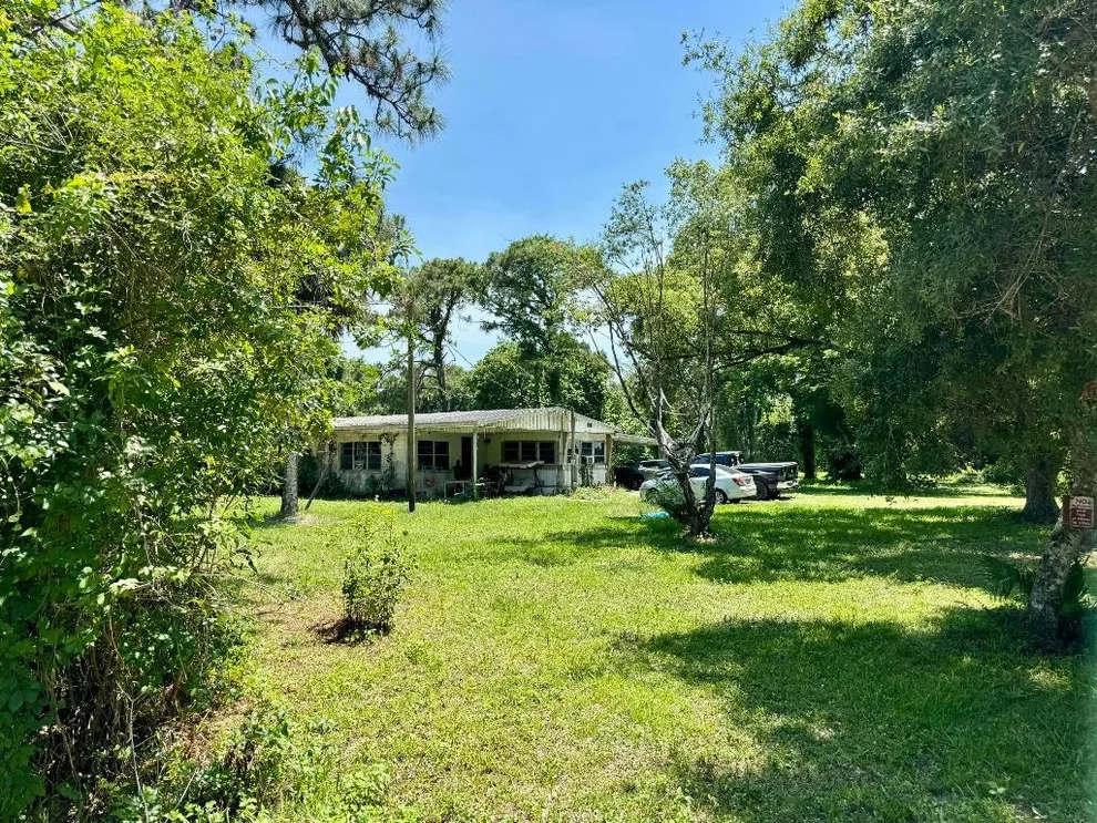 Unit for sale at 2289 NW 32nd Drive, Okeechobee, FL 34972