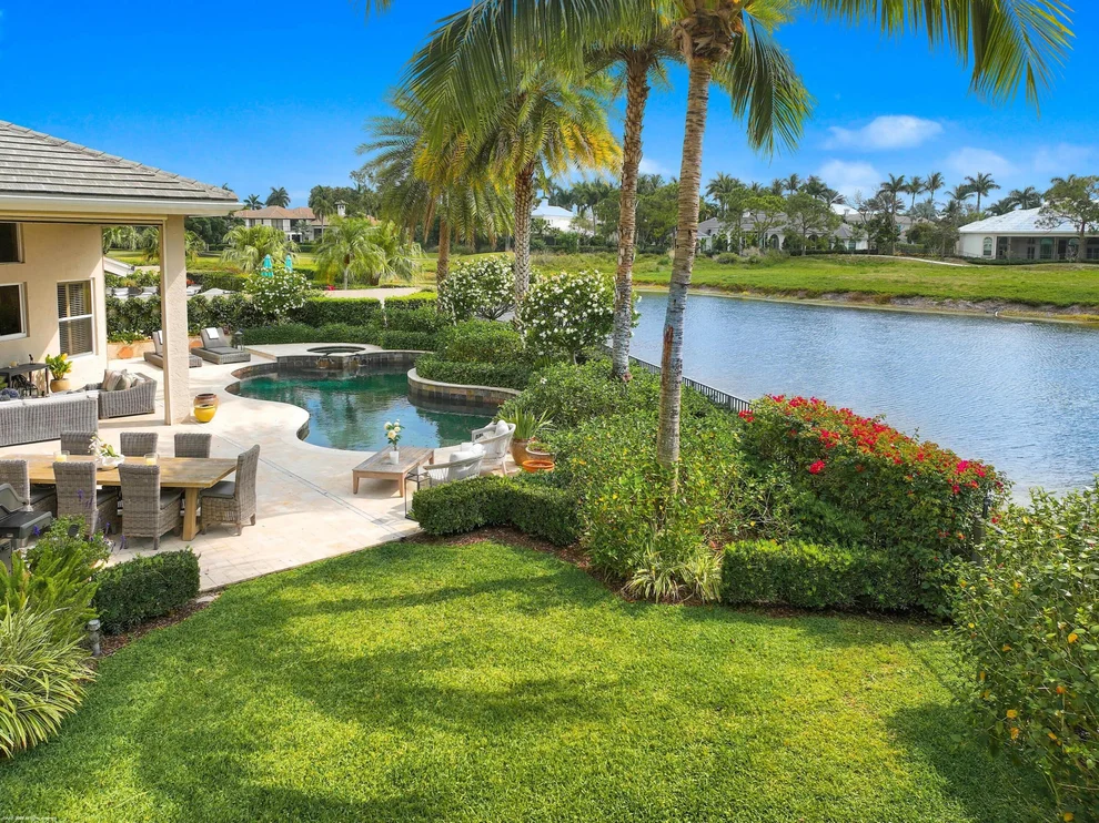 Unit for sale at 2990 Twin Oaks Way, Wellington, FL 33414