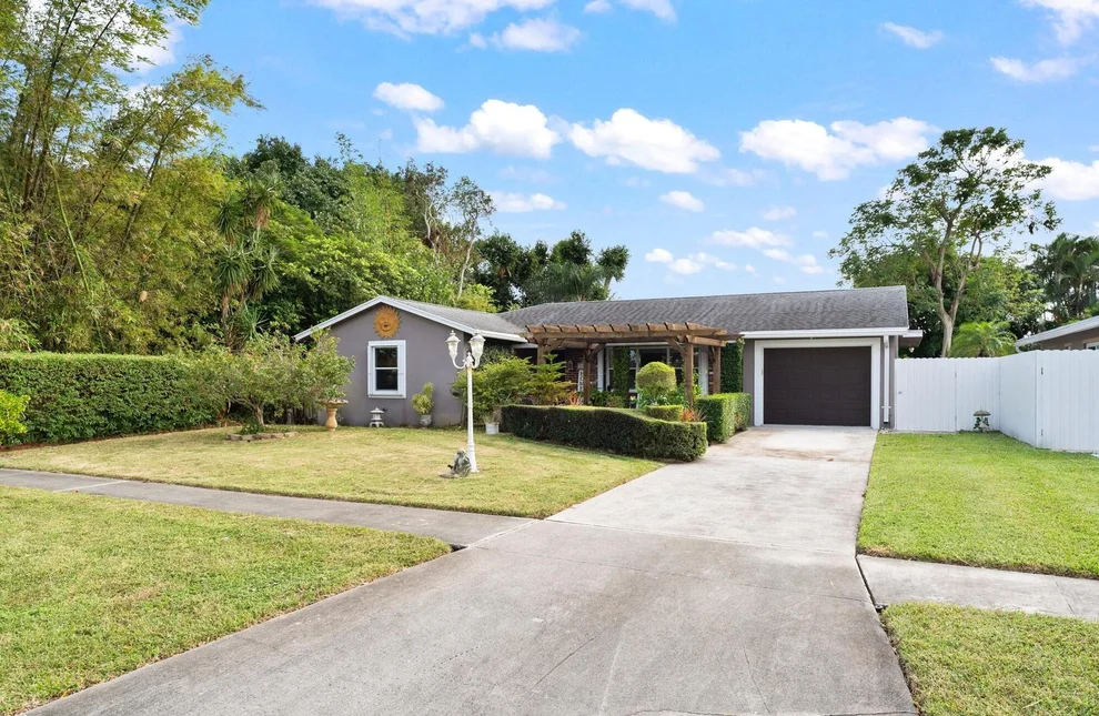 Unit for sale at 2258 Palmetto Road, West Palm Beach, FL 33406