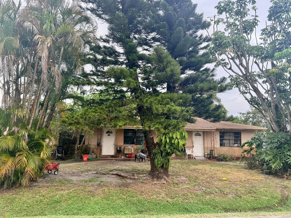 Unit for sale at 4847 Carver Street, Lake Worth, FL 33463