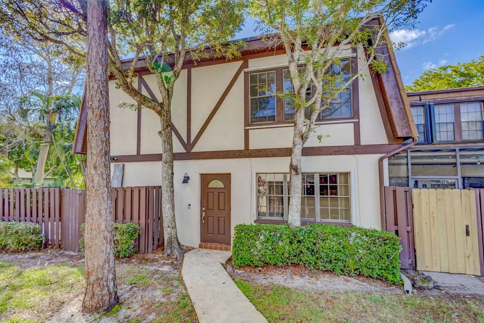 Unit for sale at 128 Weybridge B Circle, Royal Palm Beach, FL 33411