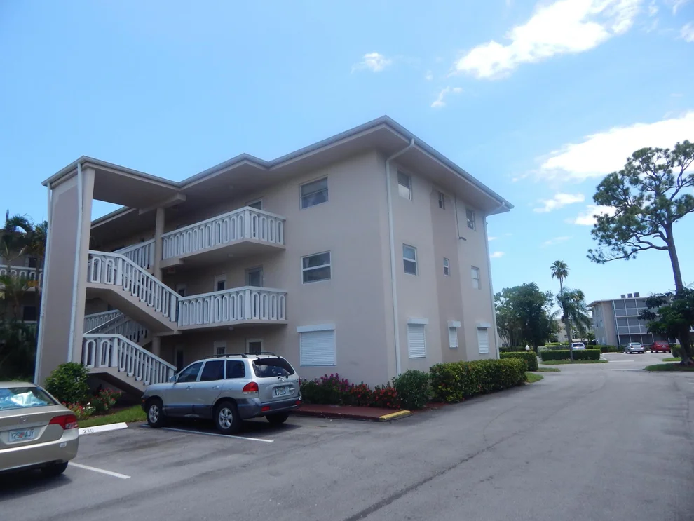 Unit for sale at 2581 Garden Drive N, Lake Worth, FL 33461