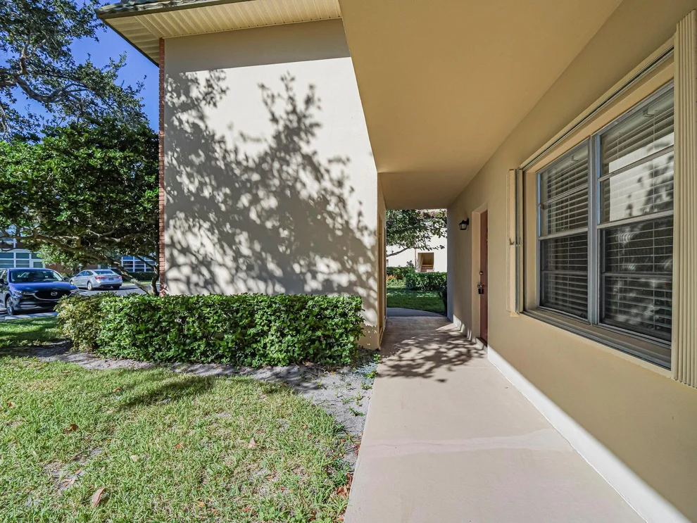 Unit for sale at 16 Vista Gardens Trail, Vero Beach, FL 32962