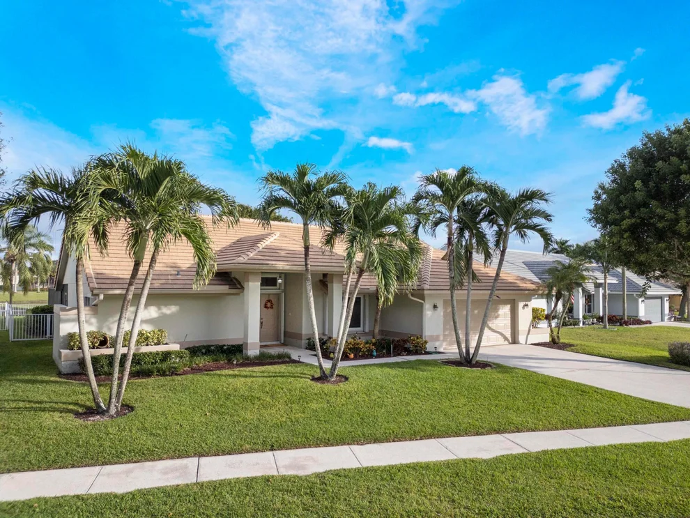Unit for sale at 6840 Wedgewood Village Court, Lake Worth, FL 33463