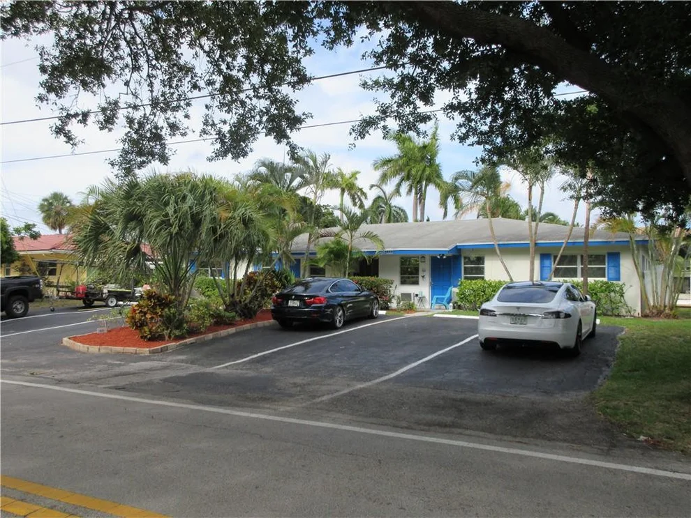 Unit for sale at 3860 NE 23rd Avenue, Lighthouse Point, FL 33064