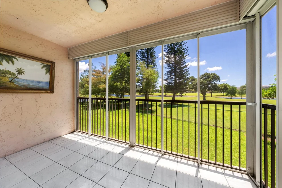 Unit for sale at 3150 W Rolling Hills Circle, Davie, FL 33328