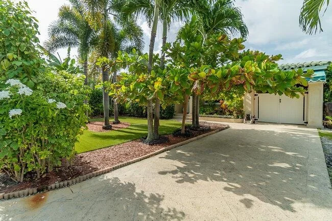 Unit for sale at 310 Russlyn Drive, West Palm Beach, FL 33405