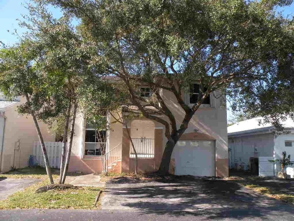Unit for sale at 4415 SW 72 Terrace, Davie, FL 33314