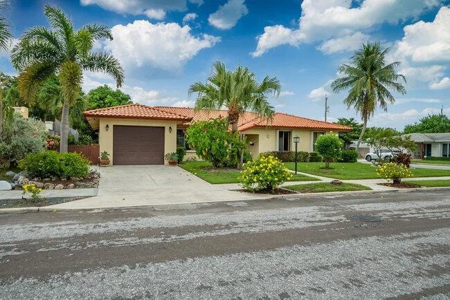 Unit for sale at 302 Princeton Drive, Lake Worth Beach, FL 33460