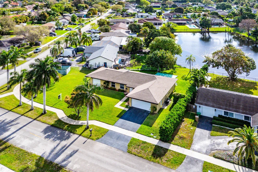 Unit for sale at 1000 SW 127th Terrace, Davie, FL 33325