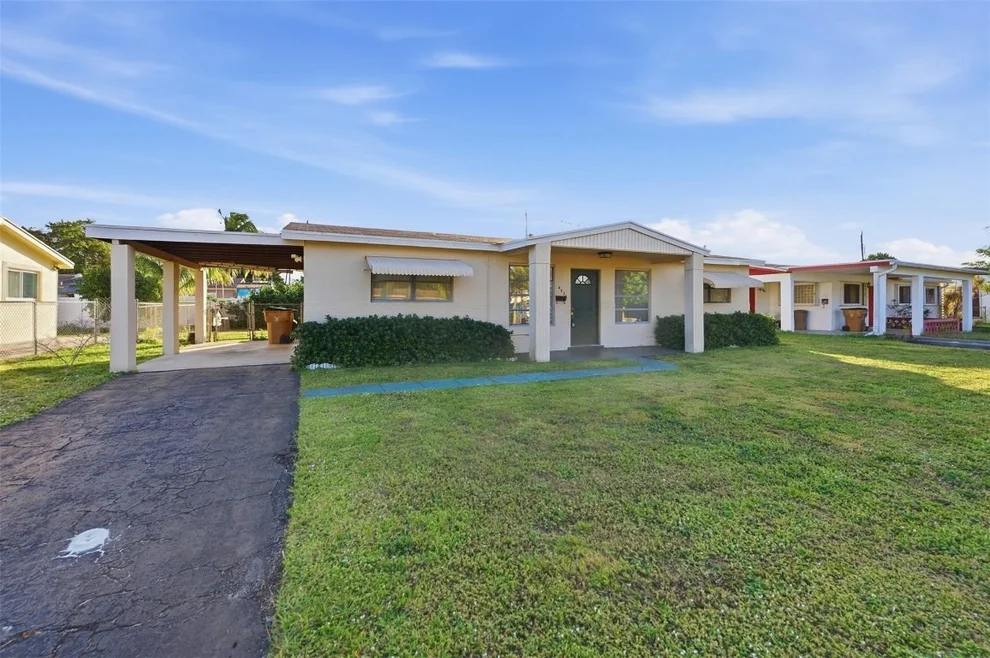 Unit for sale at 4030 NW 3rd Way, Deerfield Beach, FL 33064