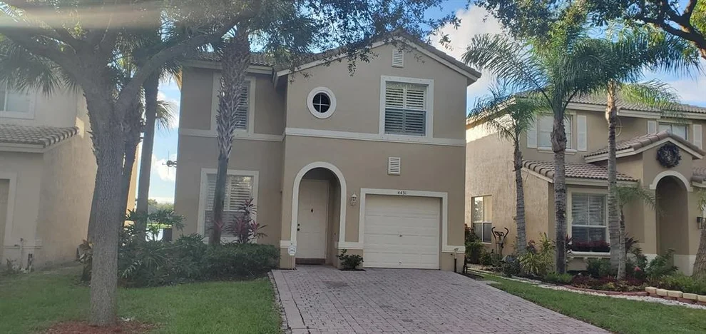 Unit for sale at 4431 Lake Lucerne Circle, West Palm Beach, FL 33409