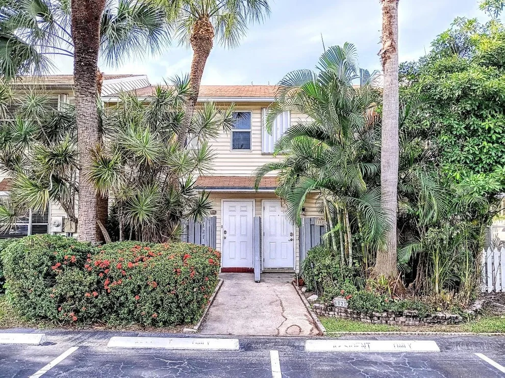 Unit for sale at 1827 NE 15th Avenue NE, Fort Lauderdale, FL 33305
