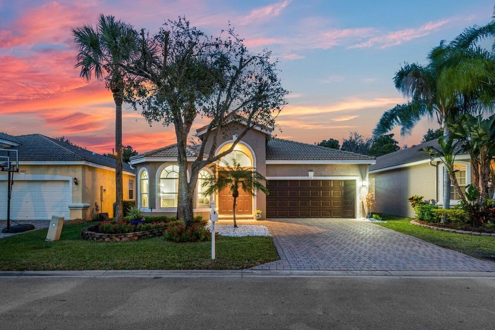 Unit for sale at 7091 Via Leonardo, Lake Worth, FL 33467