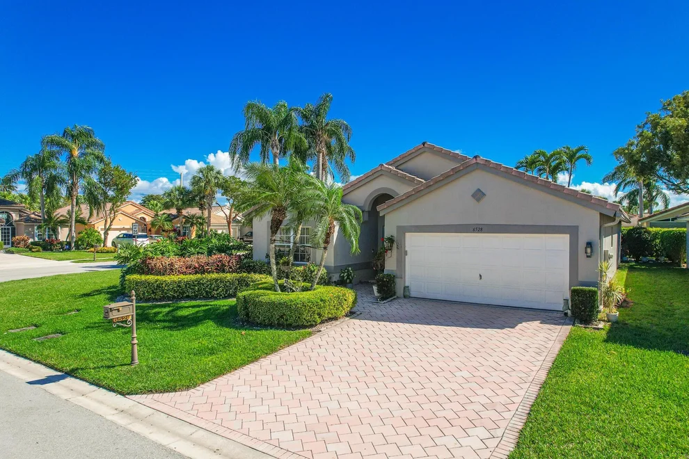 Unit for sale at 6528 Bayhill Terrace, Boynton Beach, FL 33437