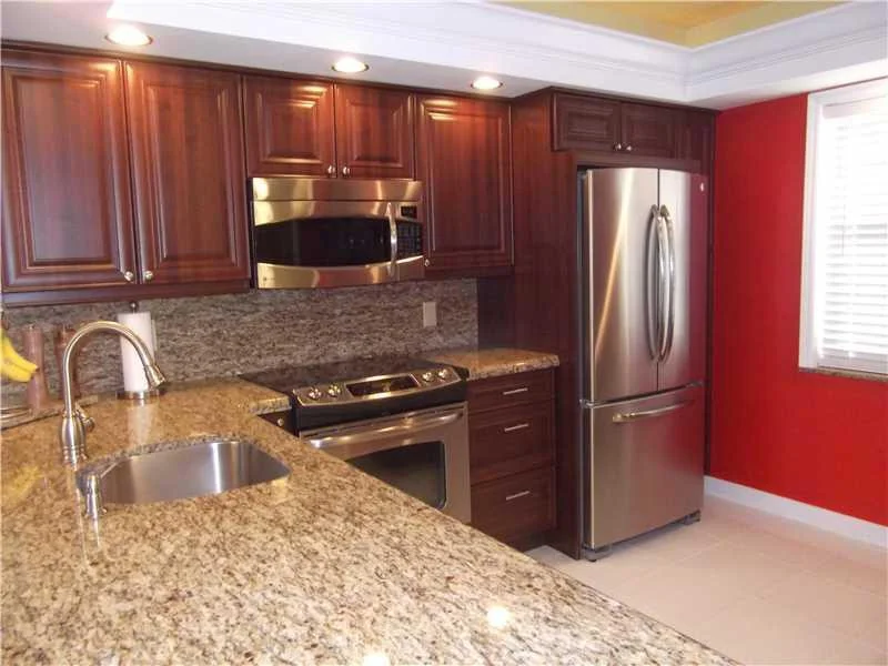 Unit for sale at 3900 Oaks Clubhouse Drive, Pompano Beach, FL 33069