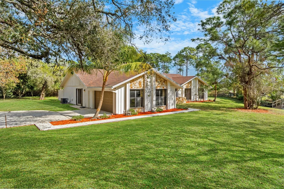 Unit for sale at 16059 Cornwall Drive E, Loxahatchee, FL 33470
