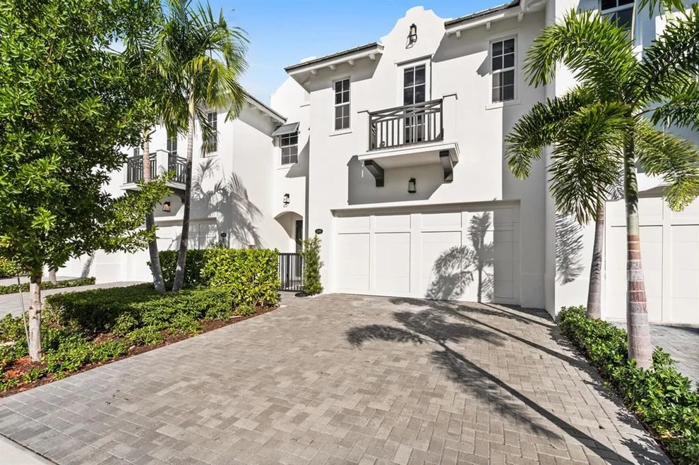 Unit for sale at 1145 Kingston Lane, Delray Beach, FL 33483