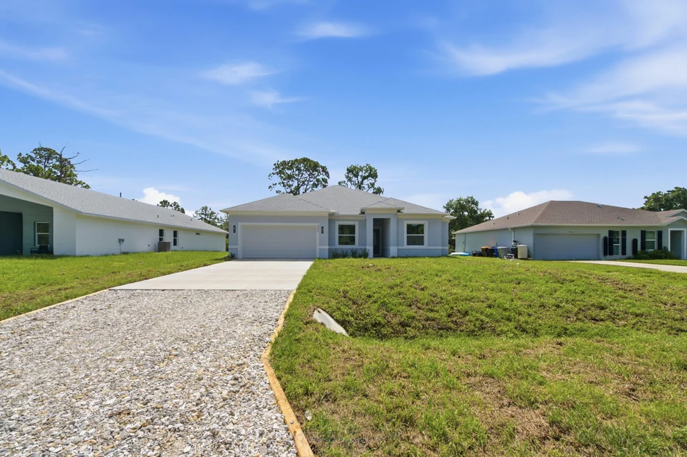 Unit for sale at 9366 103rd Court, Vero Beach, FL 32967