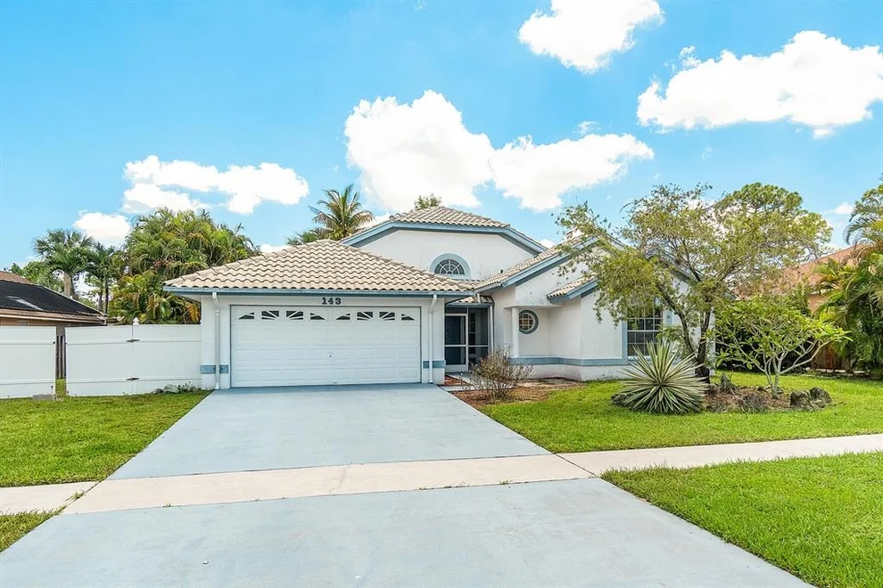Unit for sale at 143 Kings Way, Royal Palm Beach, FL 33411