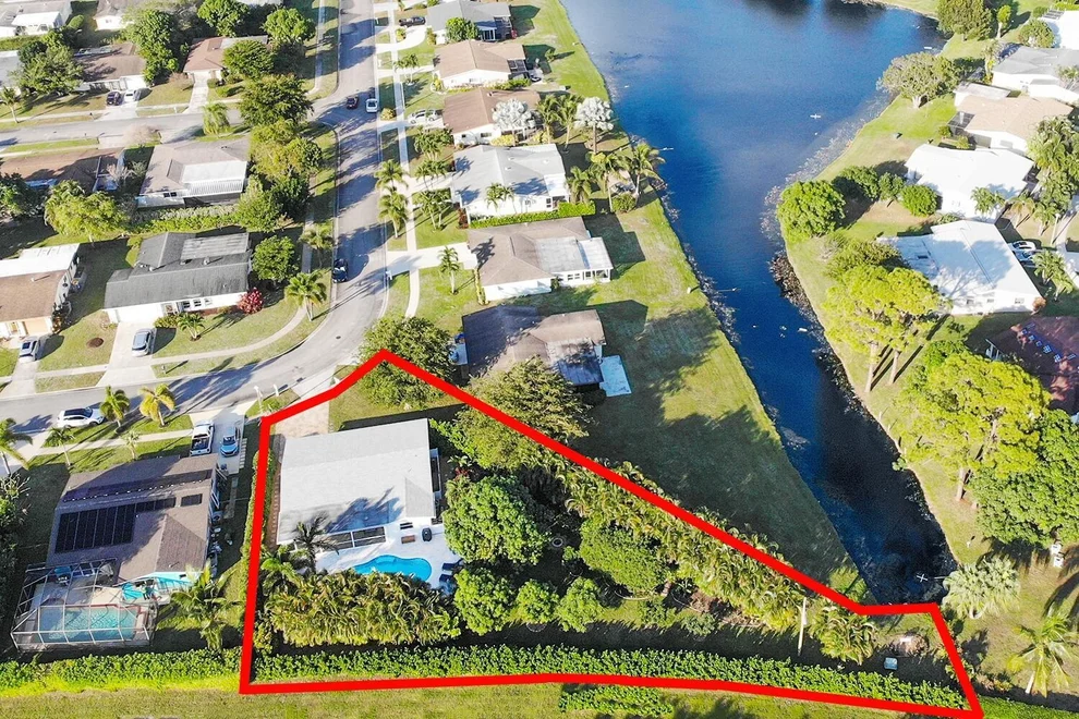 Unit for sale at 6320 Country Wood Way, Delray Beach, FL 33484