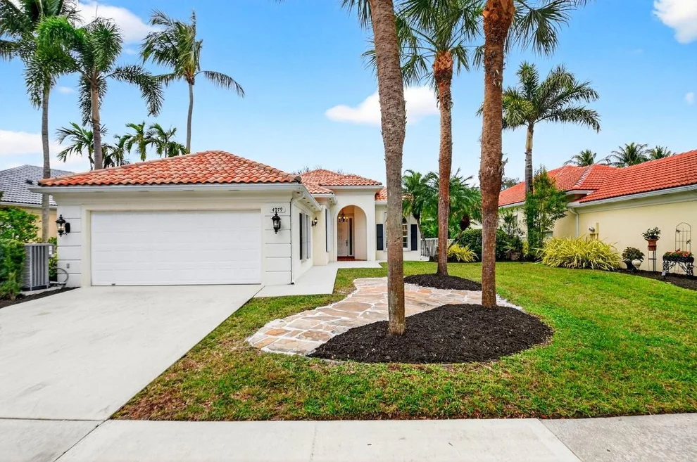 Unit for sale at 4979 Garden Drive, Delray Beach, FL 33445