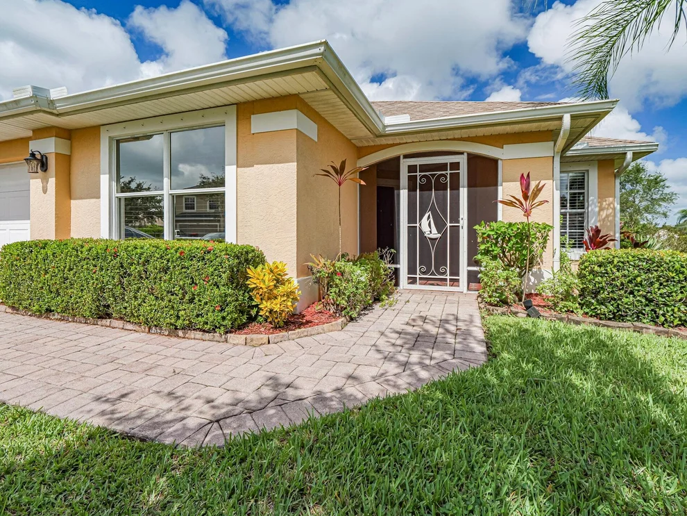Unit for sale at 5310 Valencia Lane SW, Vero Beach, FL 32968