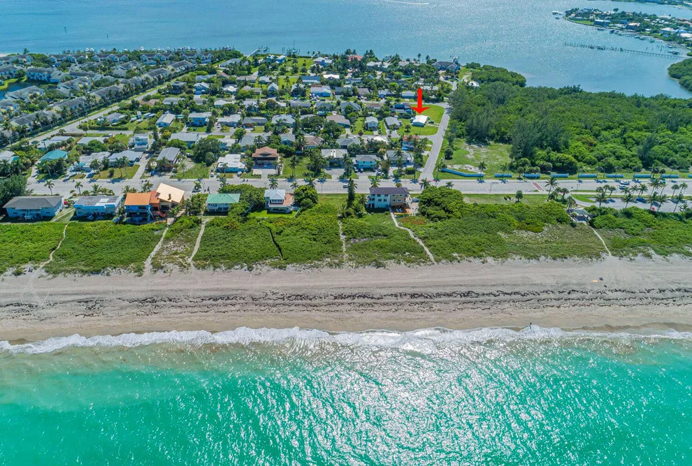 Unit for sale at 1831 Crestview Drive, Fort Pierce, FL 34949