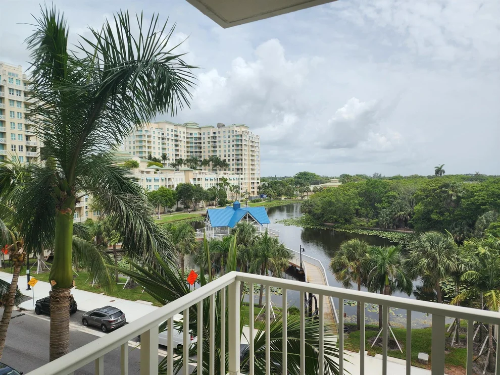 Unit for sale at 700 E Boynton Beach Boulevard, Boynton Beach, FL 33435