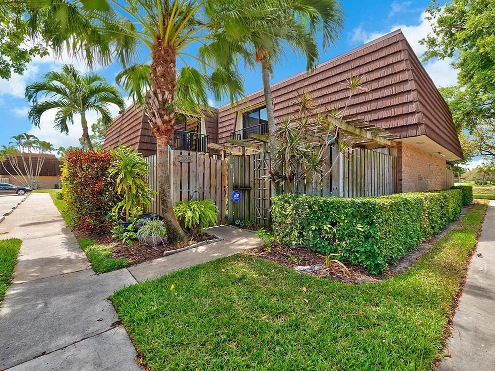 Unit for sale at 225 2nd Lane, Palm Beach Gardens, FL 33418