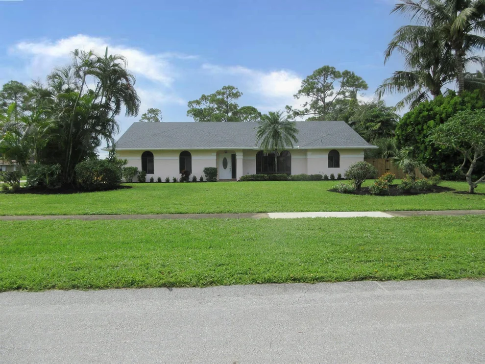 Unit for sale at 5461 Winchester Woods Drive, Lake Worth, FL 33463