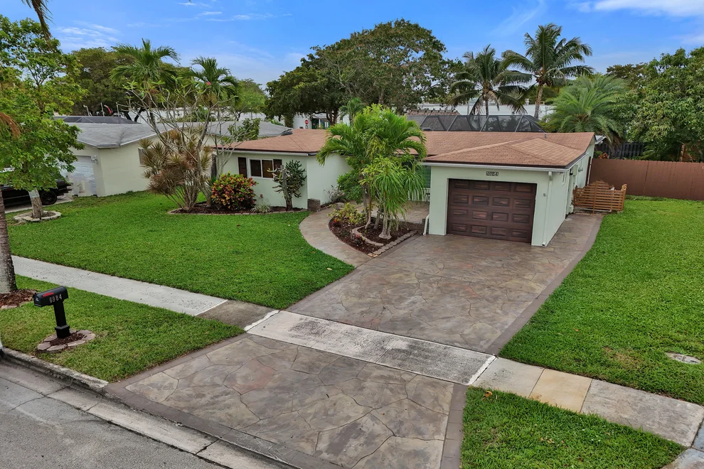 Unit for sale at 6984 NW 4th Court, Margate, FL 33063