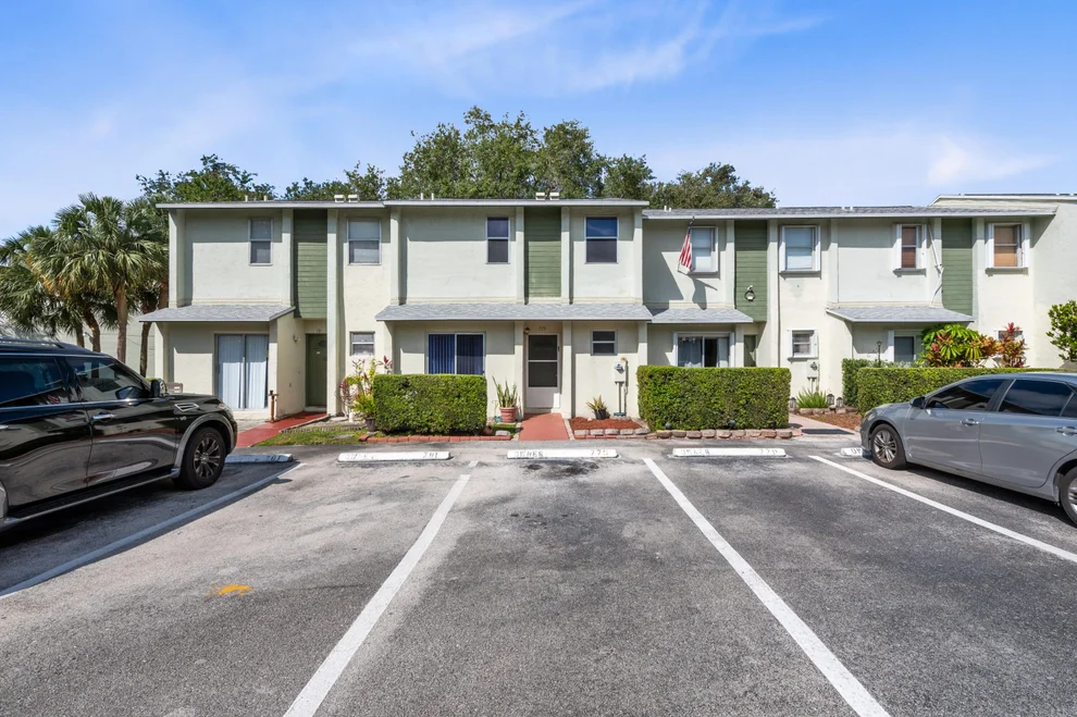 Unit for sale at 779 Crystal Lake Drive, Deerfield Beach, FL 33064