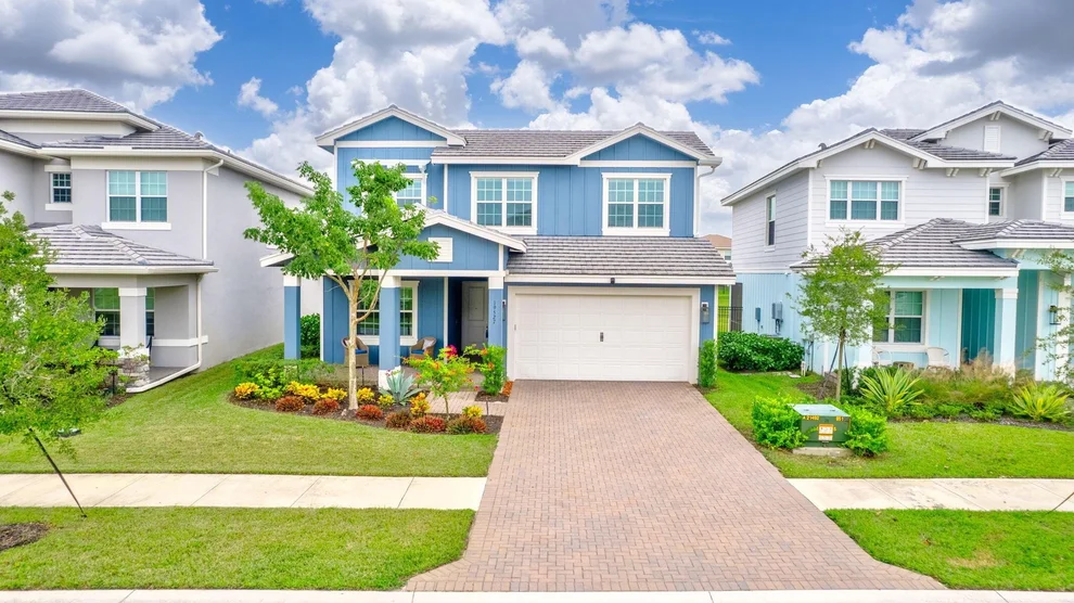Unit for sale at 19527 Broad Shore Walk, Loxahatchee, FL 33470